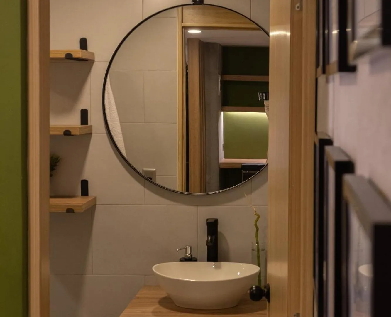Apartaestudio Con Aire Acondicionado Moderno Medellín